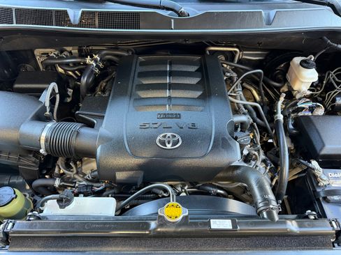 Used 2017 Toyota Sequoia SR5 image 26