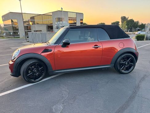 Used 2013 MINI Cooper Convertible FWD image 32