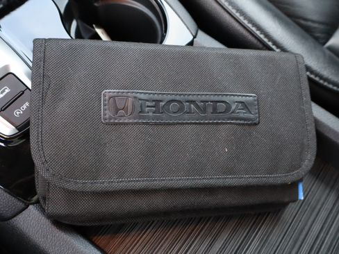 Used 2016 Honda Pilot Touring image 38