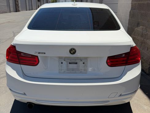 Used 2013 BMW 320i xDrive Sedan AWD/4WD image 8