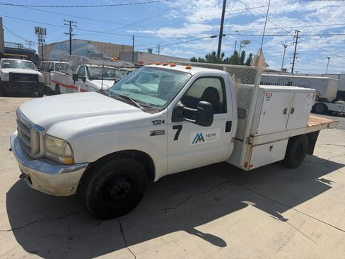 Used 2003 Ford F350 2WD Regular Cab DRW Super Duty image 1