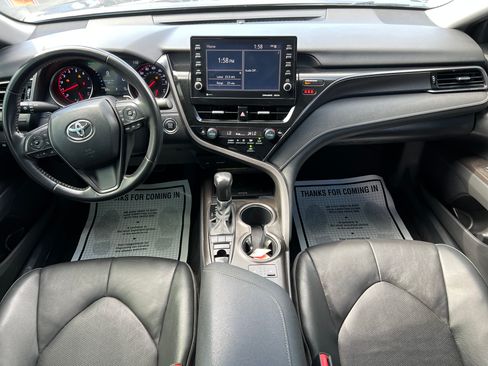 Used 2021 Toyota Camry XSE image 3