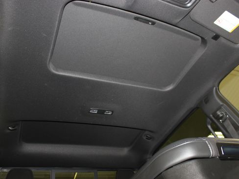 Used 2023 Chevrolet Silverado 3500 High Country image 50