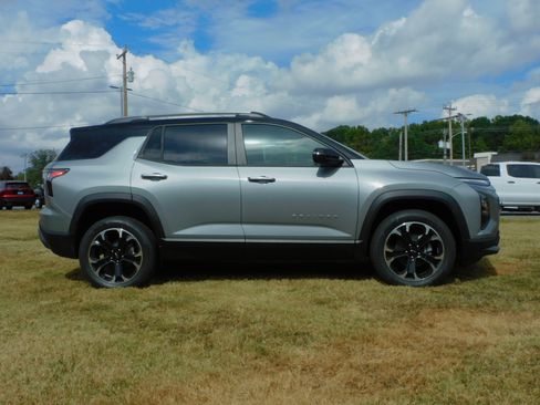 New 2026 Chevrolet Equinox LT image 12