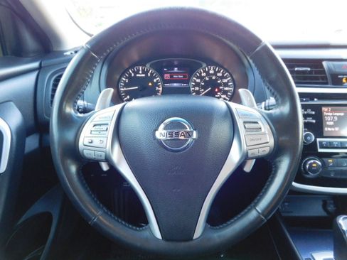 Used 2018 Nissan Altima 2.5 SR image 15