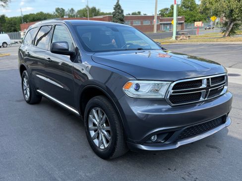 Used 2017 Dodge Durango SXT image 1