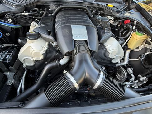 Used 2013 Porsche Panamera image 17