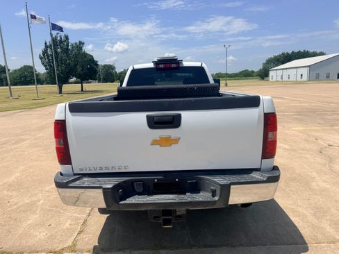 Used 2013 Chevrolet Silverado 2500 2WD Extended Cab image 6