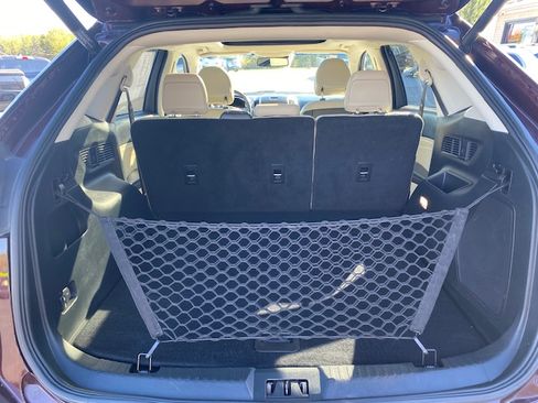 Used 2018 Ford Edge Titanium image 16