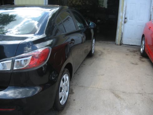 Used 2013 MAZDA MAZDA3 i SV Sedan FWD image 4