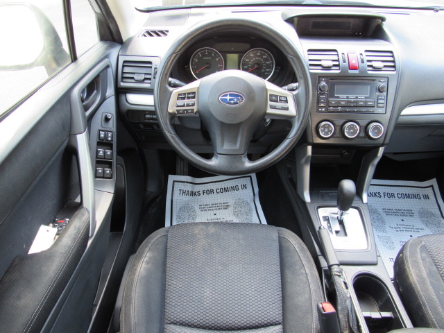 Used 2014 Subaru Forester 2.5i AWD/4WD image 21