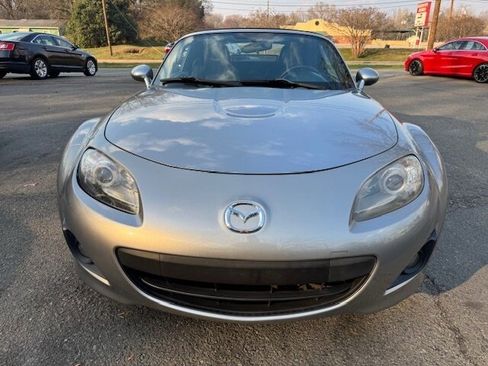 Used 2012 MAZDA MX-5 Miata Sport image 8
