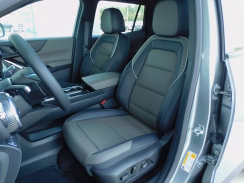 New 2026 Chevrolet Equinox LT image 17