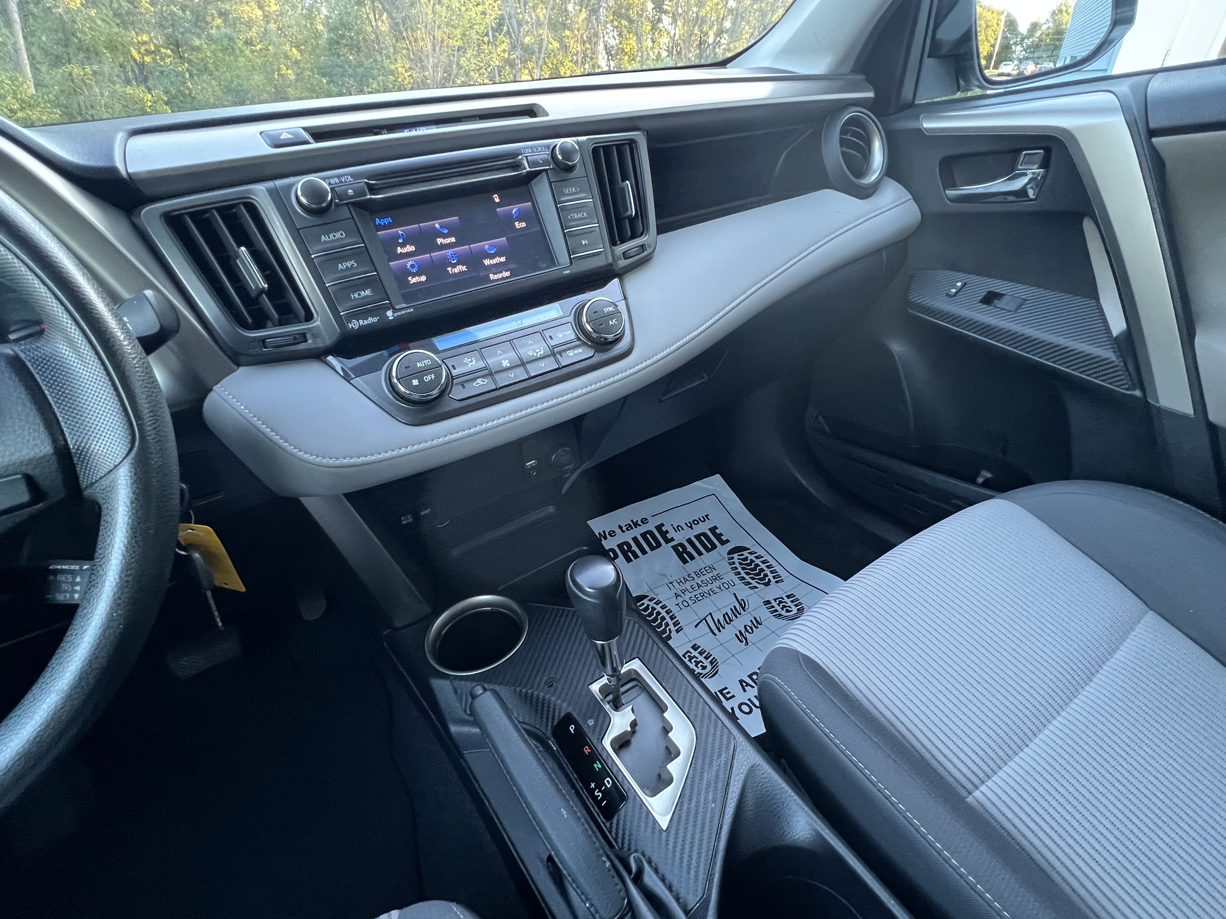 Used 2015 Toyota RAV4 AWD XLE image 11