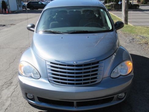 Used 2009 Chrysler PT Cruiser Touring image 3