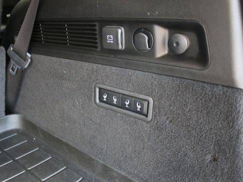 Used 2023 Jeep Grand Wagoneer Series II image 19