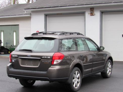 Used 2009 Subaru Outback 2.5i Premium image 7