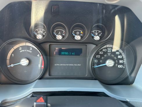 Used 2015 Ford F550 image 16