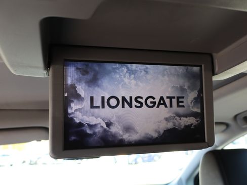 Used 2023 Honda Odyssey Touring image 18