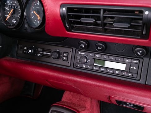 Used 1995 Porsche 911 Carrera image 62