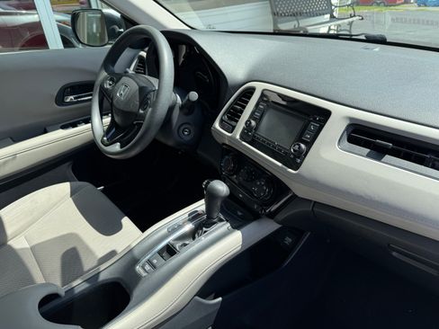Used 2018 Honda HR-V AWD LX image 14