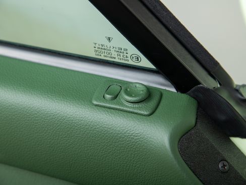 Used 1998 Porsche 911 Carrera S RWD image 62