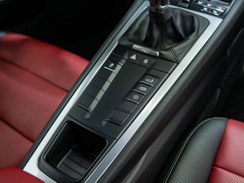 Used 2023 Porsche 718 Cayman image 35