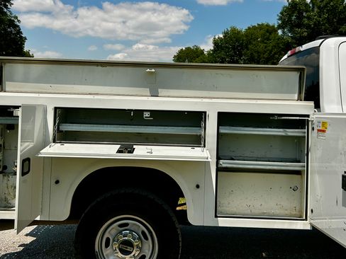 Used 2022 Ford F250 4x4 SuperCab Super Duty image 13