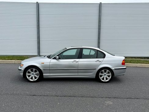 Used 2003 BMW 325i Sedan RWD image 6