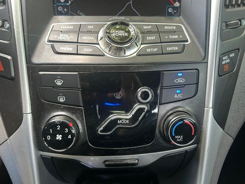 Used 2011 Hyundai Sonata SE FWD image 8