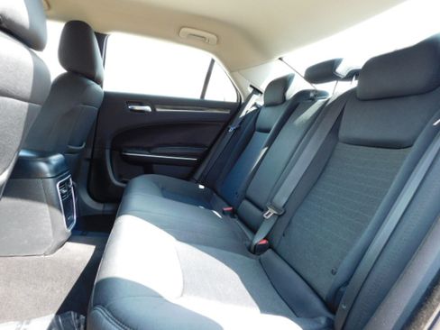 Used 2021 Chrysler 300 Touring image 23