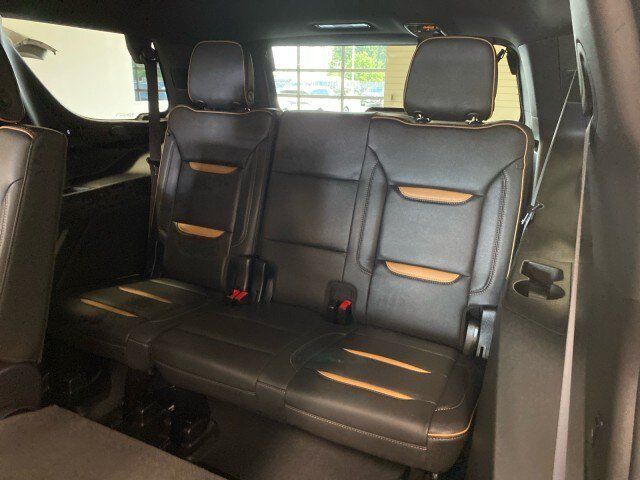 Used 2023 GMC Yukon AT4 AWD/4WD image 10