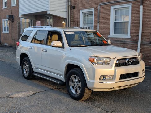 Used 2012 Toyota 4Runner SR5 Premium image 1
