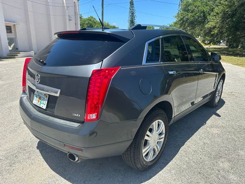 Used 2012 Cadillac SRX Luxury image 4