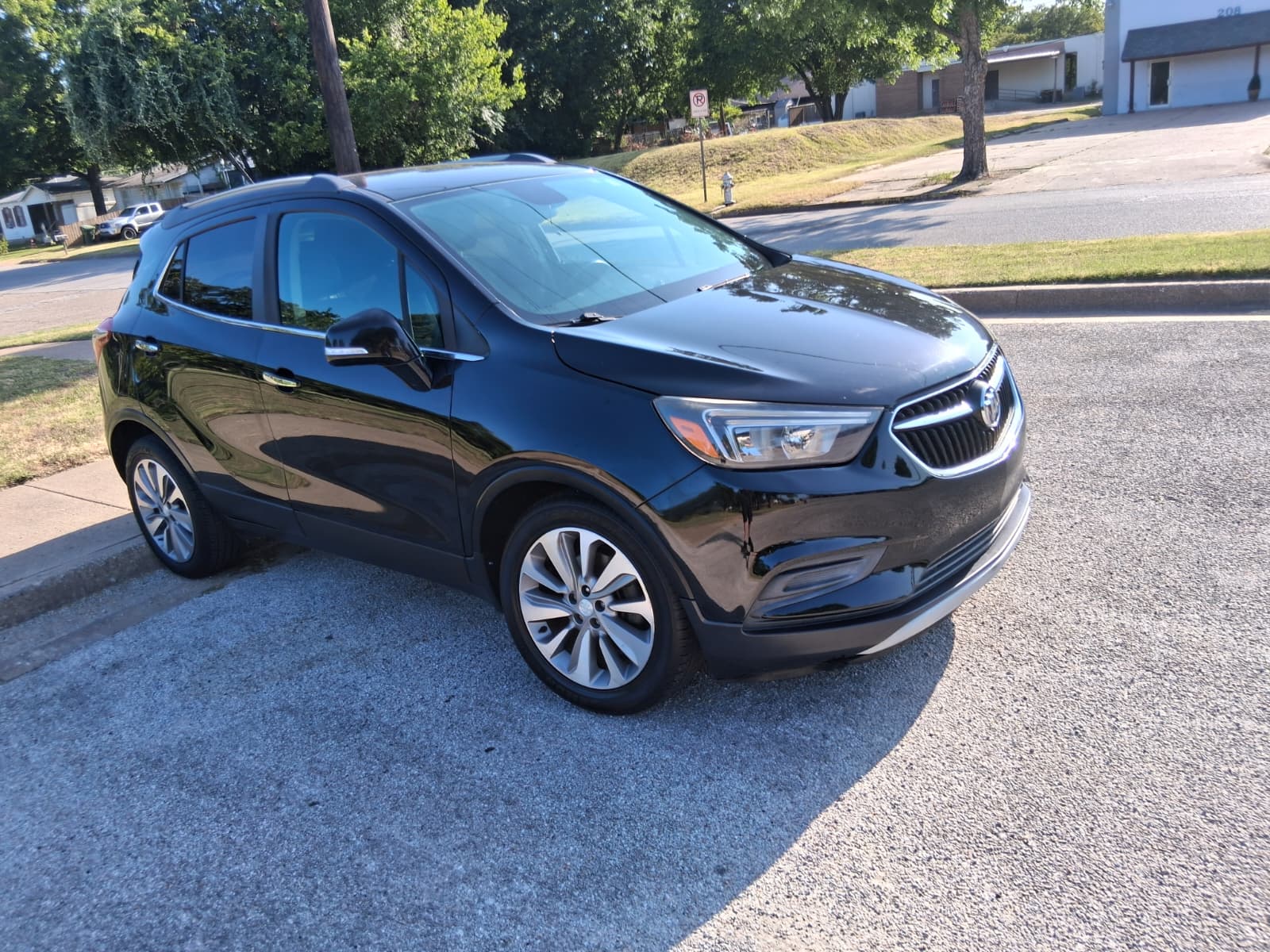 Used 2019 Buick Encore FWD Preferred image 3