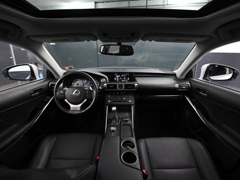 Used 2016 Lexus IS 300 image 16