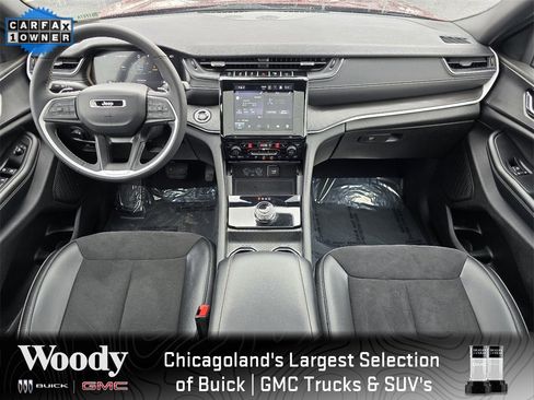 Used 2024 Jeep Grand Cherokee L Laredo image 27