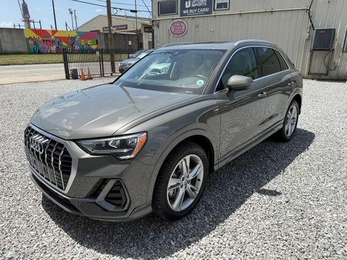 Used 2020 Audi Q3 quattro 2.0T Premium w/ S Line AWD/4WD image 1