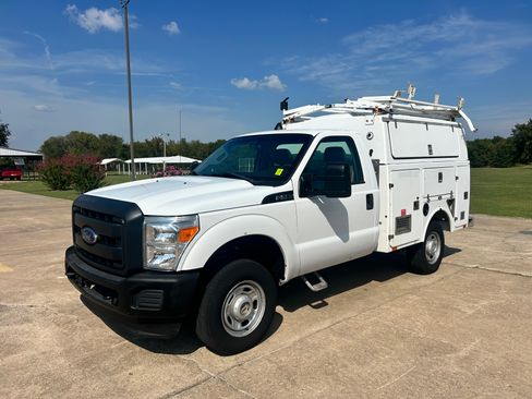 Used 2013 Ford F350 image 1