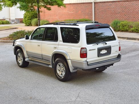Used 2000 Toyota 4Runner Limited AWD/4WD image 19