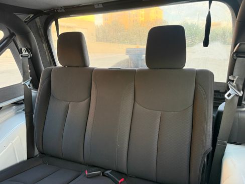 Used 2015 Jeep Wrangler Sport AWD/4WD image 64