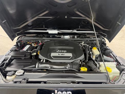 Used 2017 Jeep Wrangler Sport AWD/4WD image 15