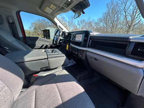 Used 2024 Ford F250 XL image 23