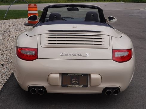 Used 2010 Porsche 911 Carrera S Cabriolet RWD image 31