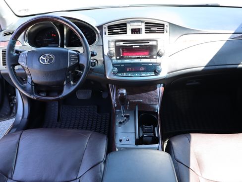 Used 2011 Toyota Avalon Limited FWD image 16