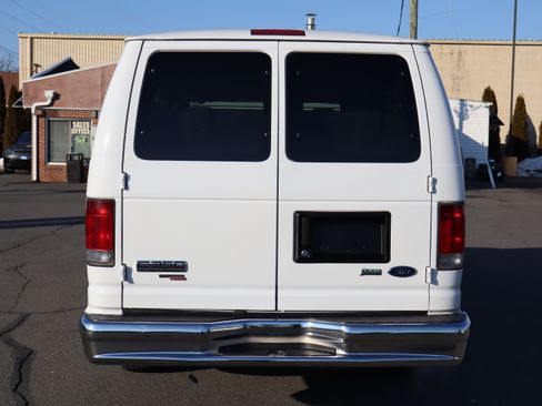 Used 2012 Ford E-350 and Econoline 350 XLT image 7