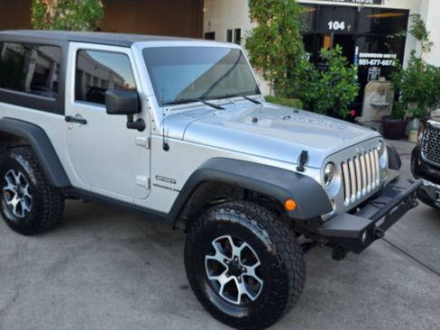Used 2012 Jeep Wrangler Sport image 25