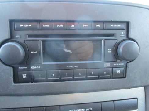 Used 2007 Jeep Grand Cherokee Laredo image 37