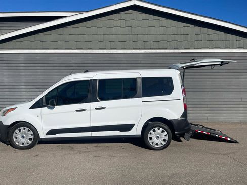 Used 2020 Ford Transit Connect XL image 3