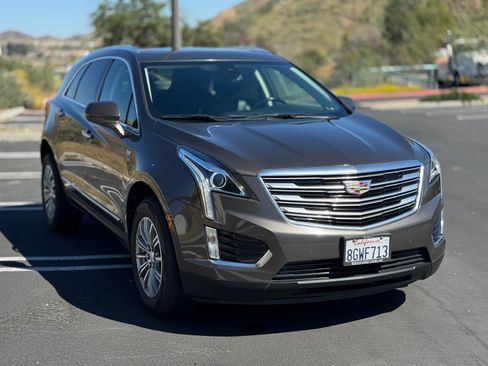 Used 2019 Cadillac XT5 Luxury image 3